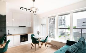 Golden Apartments-Sok15